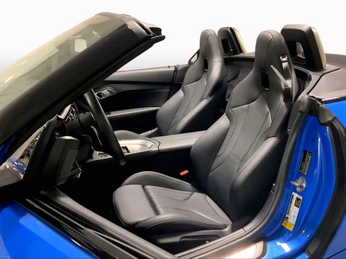 Used 2020 BMW Z4 M40i w/ Premium Package RWD image 7