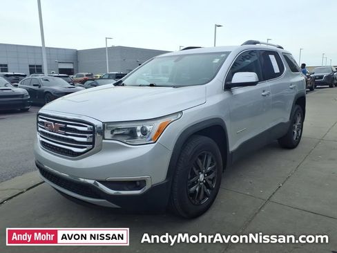 Used 2017 GMC Acadia SLT FWD image 4