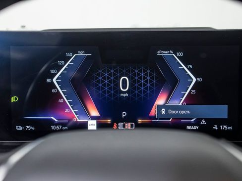 Used 2023 BMW i4 eDrive40 RWD image 25