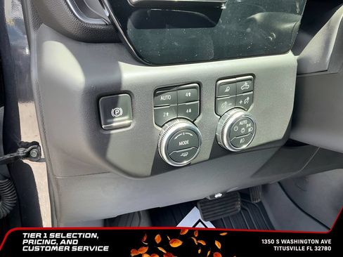 Used 2025 GMC Sierra 1500 SLT w/ SLT Premium Plus Package AWD/4WD image 21