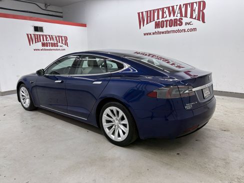 Used 2017 Tesla Model S 75D AWD/4WD image 2