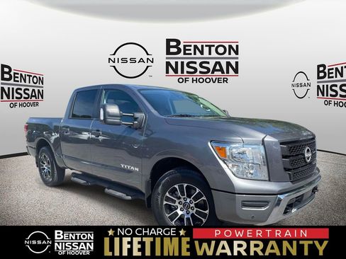 Used 2023 Nissan Titan SV w/ SV Convenience Package RWD image 1
