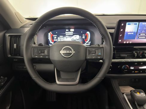 New 2026 Nissan Pathfinder SL w/ SL Premium Package image 18