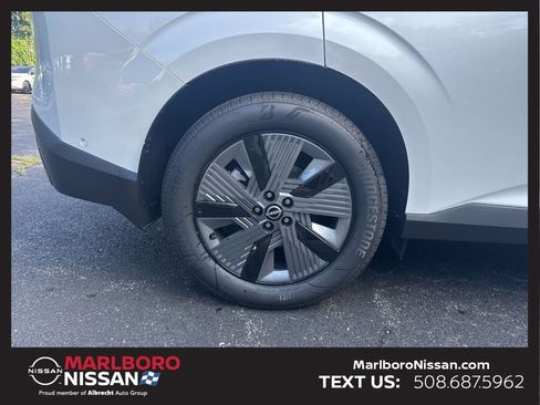 New 2025 Nissan Murano SL image 9