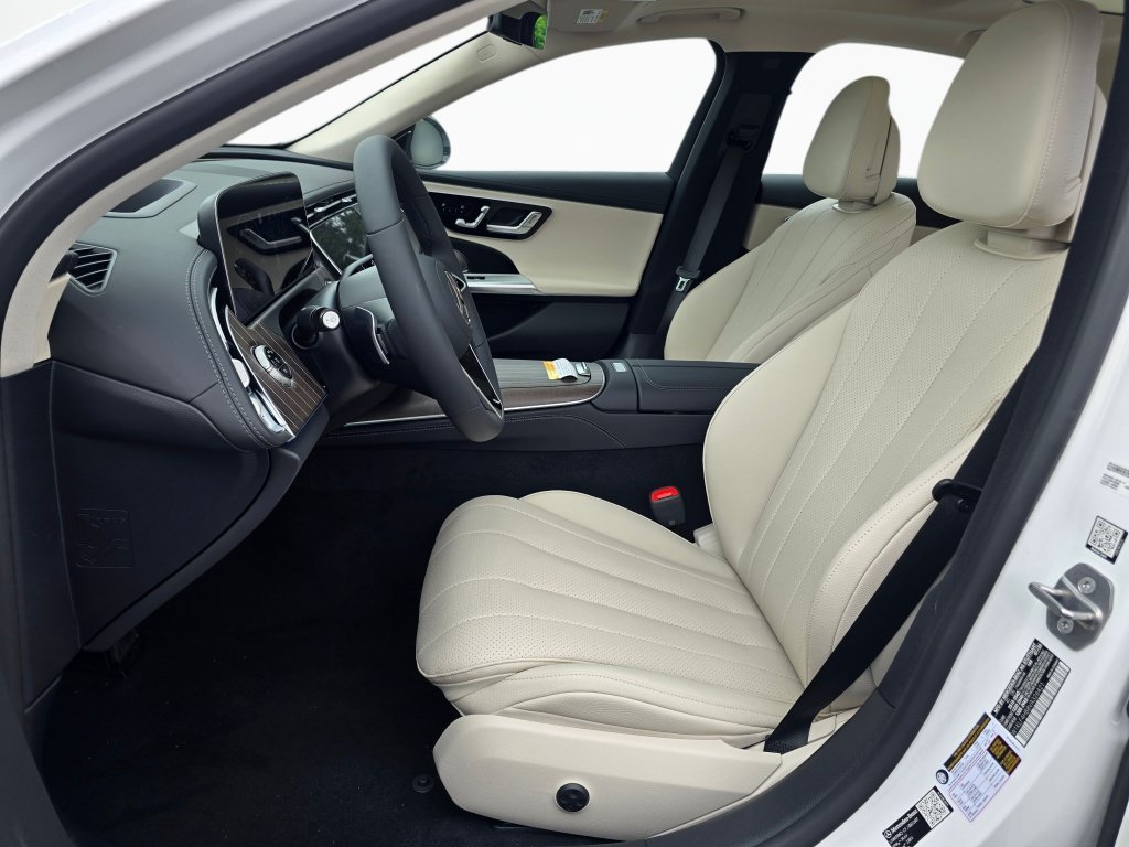New 2027 Mercedes-Benz E 350 4MATIC Sedan image 12