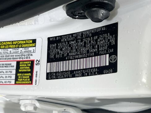 Used 2019 Toyota Camry SE w/ Sunroof Package image 31