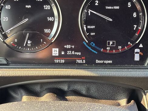 Used 2023 BMW X2 xDrive28i w/ Edition Goldplay AWD/4WD image 5
