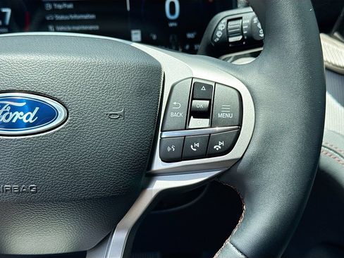 New 2026 Ford Explorer Active w/ Active Comfort Package RWD image 13
