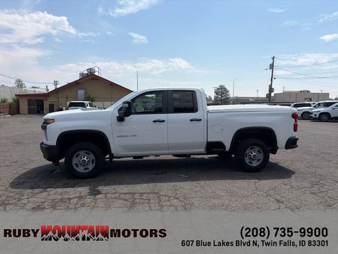 Used 2021 Chevrolet Silverado 2500 W/T w/ WT Convenience Package AWD/4WD image 4