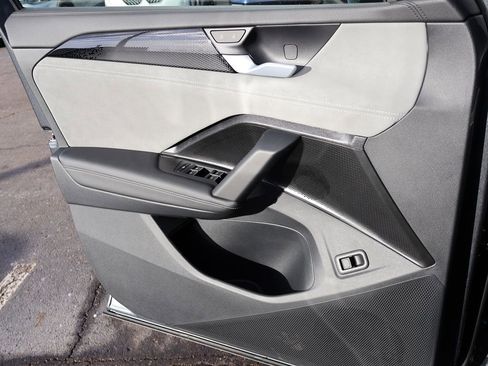 New 2026 Volkswagen Tiguan SE R-Line image 39