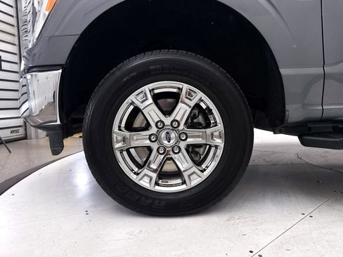 Used 2021 Ford F150 XLT w/ Equipment Group 302A High RWD image 4