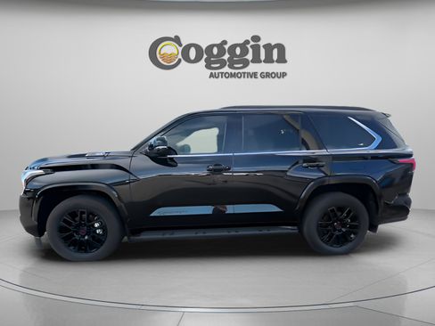 Used 2024 Toyota Sequoia 4WD image 4