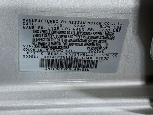 Used 2021 Nissan Versa SV image 40