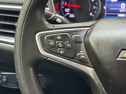 Used 2022 Chevrolet Equinox LT FWD image 17