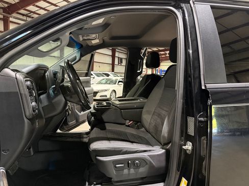 Used 2019 Chevrolet Silverado 1500 RST AWD/4WD image 14
