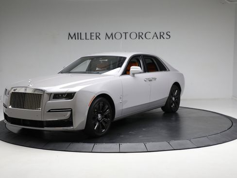 Certified 2023 Rolls-Royce Ghost w/ Ghost Package image 10