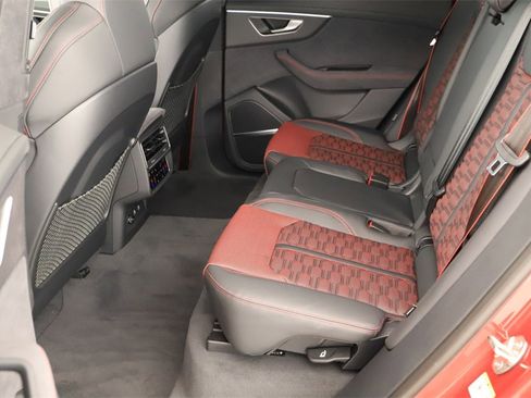 New 2026 Audi RS Q8 performance image 28