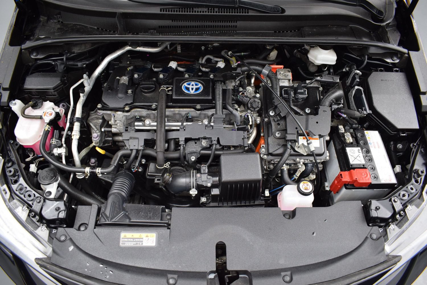 Used 2023 Toyota Corolla LE w/ LE Convenience Package FWD image 9