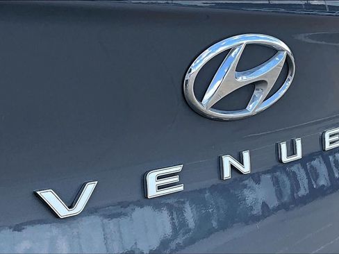 Used 2021 Hyundai Venue SEL w/ Premium Package FWD image 30