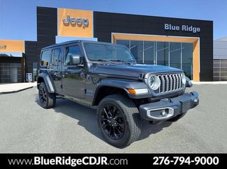 Used 2025 Jeep Wrangler Unlimited Sahara w/ Safety Group AWD/4WD video 1