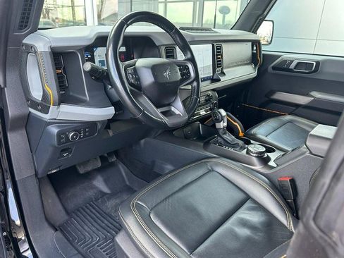 Used 2022 Ford Bronco Badlands image 9