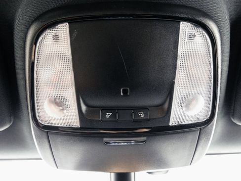 Used 2021 Dodge Durango SXT image 18