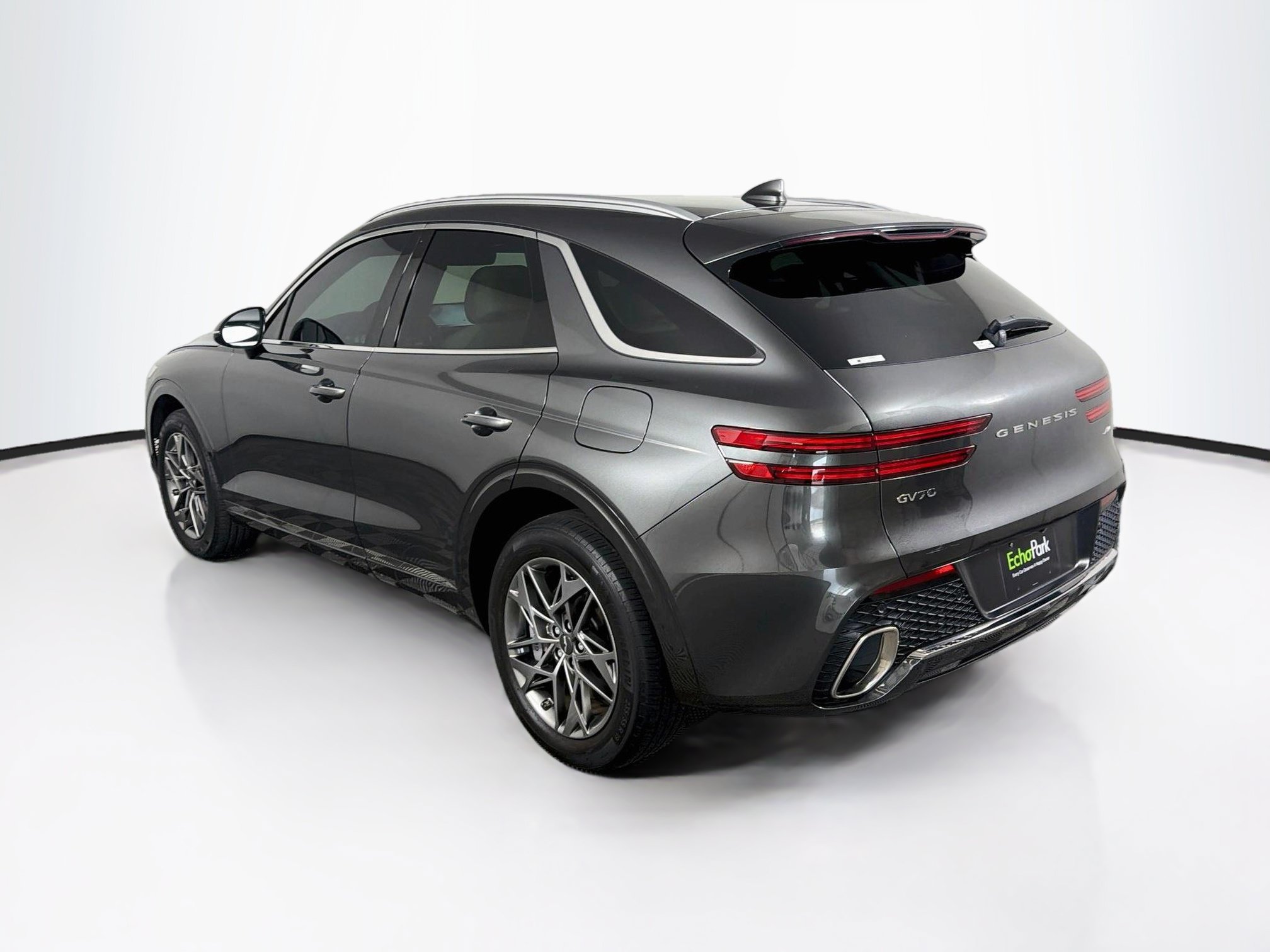 Used 2024 Genesis GV70 2.5T AWD/4WD image 5