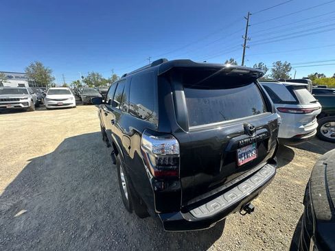 Used 2023 Toyota 4Runner SR5 Premium w/ Moonroof Package RWD image 4