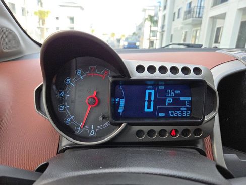 Used 2015 Chevrolet Sonic LTZ image 13