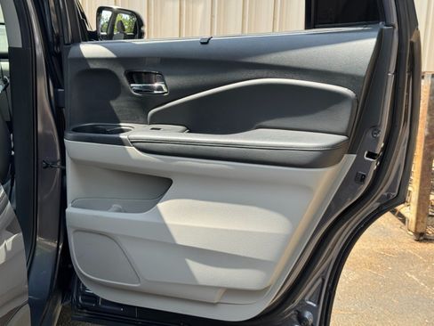 Used 2020 Honda Pilot Touring image 51