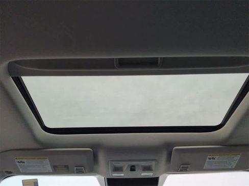 Certified 2022 Ford Maverick XL w/ Equipment Group 100A Standard image 23