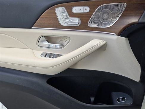 Used 2024 Mercedes-Benz GLE 450 4MATIC image 30