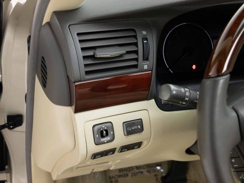 Used 2012 Lexus LS 460 w/ Luxury Value Edition RWD image 32