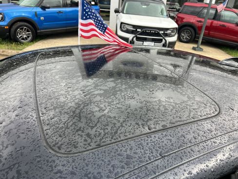 Used 2022 BMW 540i xDrive w/ M Sport Package image 9