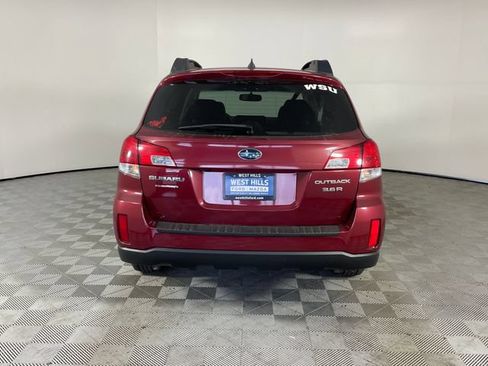 Used 2014 Subaru Outback 3.6R Limited w/ Moonroof Package AWD/4WD image 16