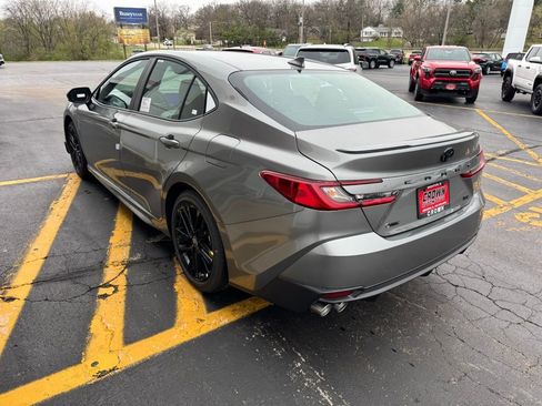 New 2026 Toyota Camry SE image 7