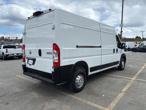 Used 2023 RAM ProMaster 2500 FWD image 3