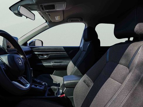 Used 2023 Honda CR-V LX image 9