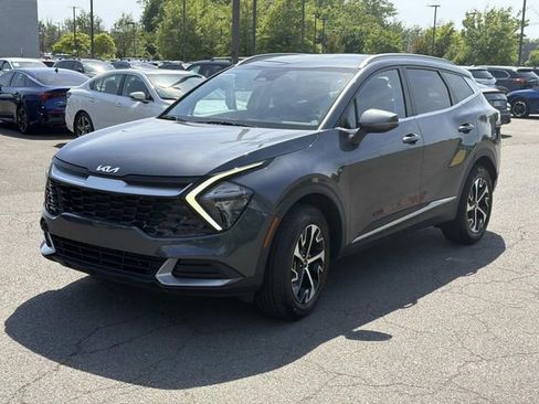 Used 2023 Kia Sportage EX AWD/4WD image 5