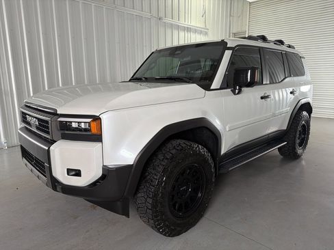 Used 2024 Toyota Land Cruiser image 3