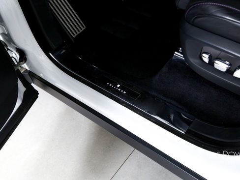 Used 2019 Rolls-Royce Cullinan image 16