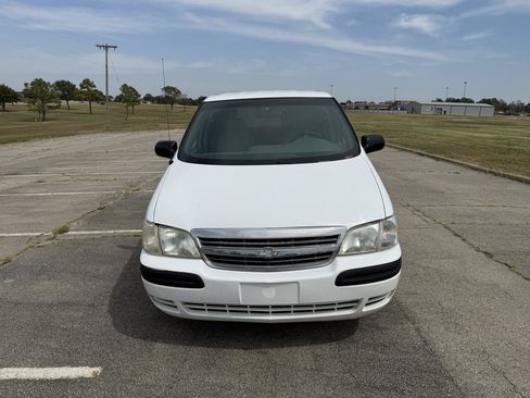 Used 2004 Chevrolet Venture Extended FWD image 8