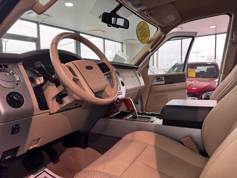Used 2010 Ford Expedition Eddie Bauer image 8