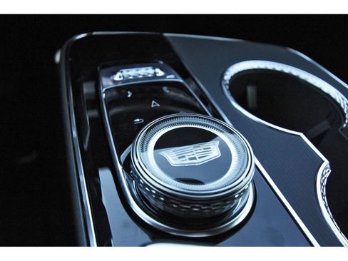 New 2026 Cadillac Lyriq Sport image 19