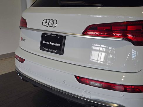 Used 2021 Audi SQ5 Prestige w/ Prestige Package AWD/4WD image 14