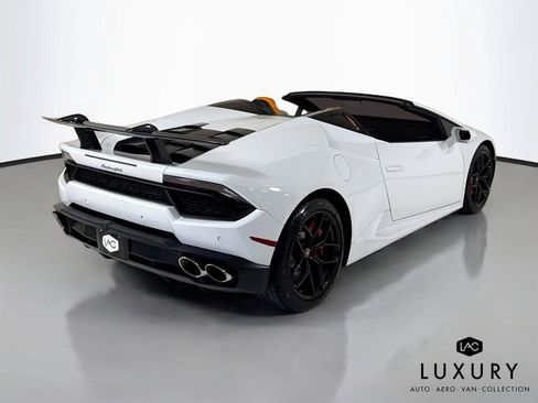 Used 2019 Lamborghini Huracan LP 580-2 RWD image 6