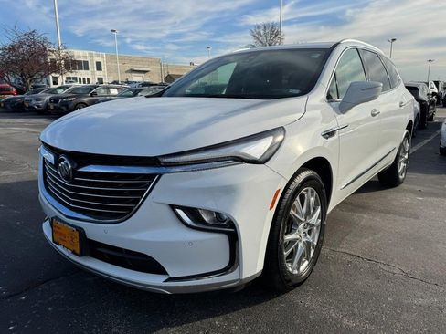 Used 2022 Buick Enclave Premium image 8