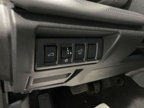 Used 2023 Subaru Outback Limited AWD/4WD image 23