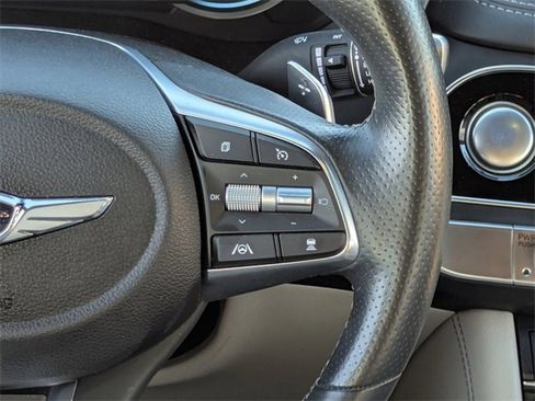 Used 2023 Genesis G70 2.0T image 20