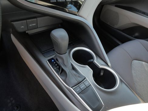 Certified 2024 Toyota Camry LE FWD image 25